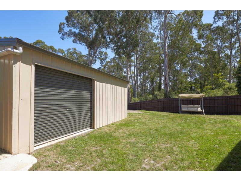 19 Miller Close, Drouin VIC 3818
