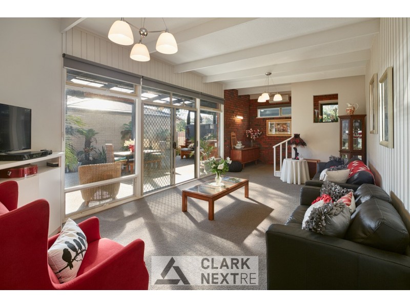 11 Main Neerim Road, Drouin VIC 3818