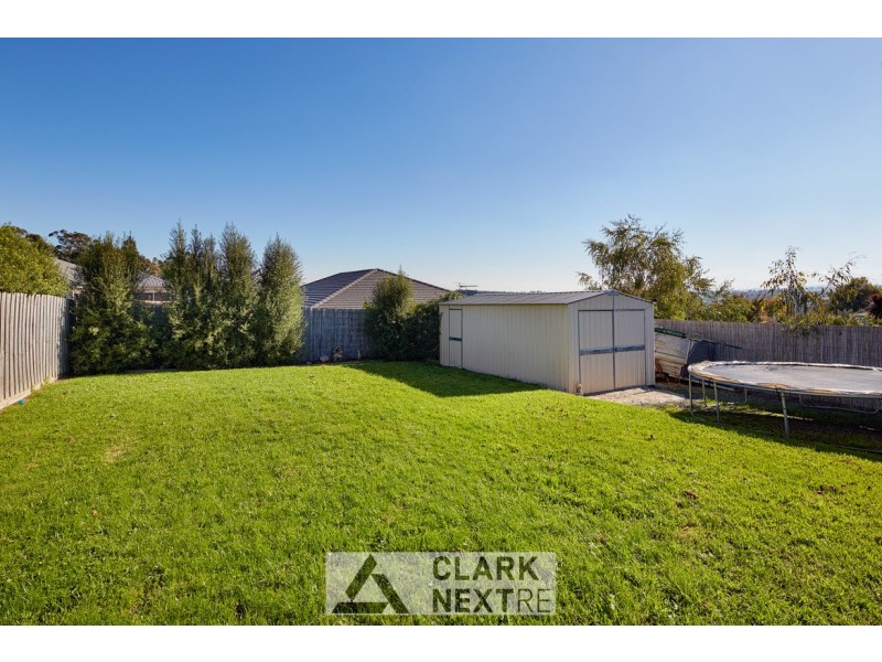 7 Hatfield Drive, Drouin VIC 3818