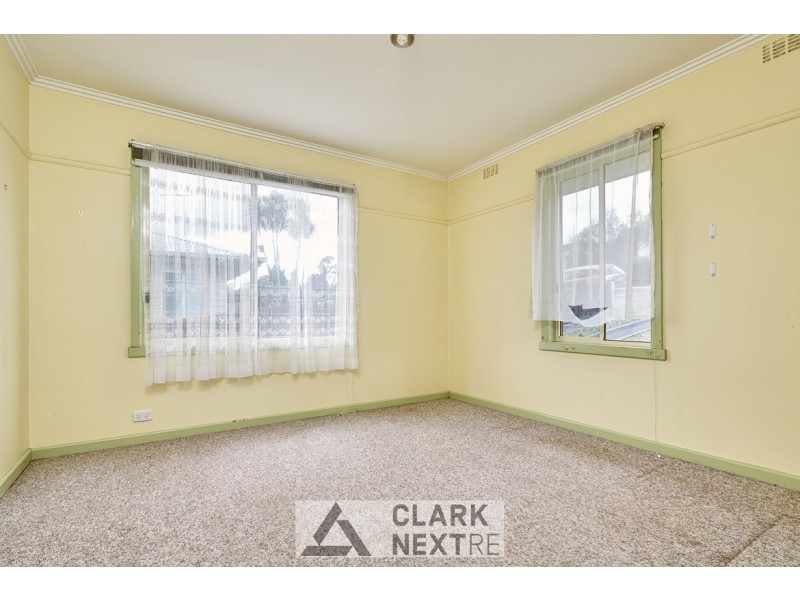 13 Burton Street, Warragul VIC 3820