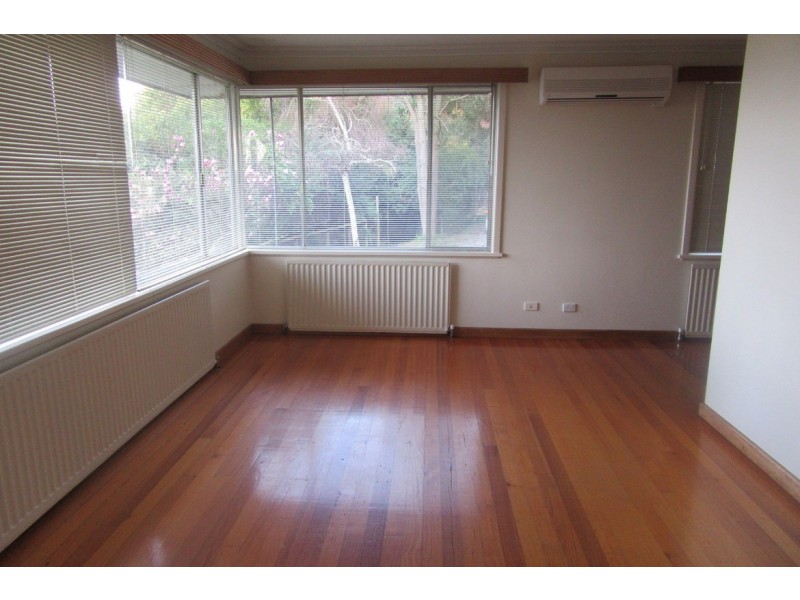 8 Slatters Road, Trafalgar VIC 3824