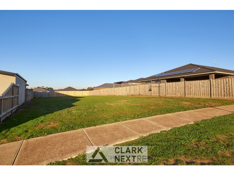 4 Huntingfield Court, Warragul VIC 3820