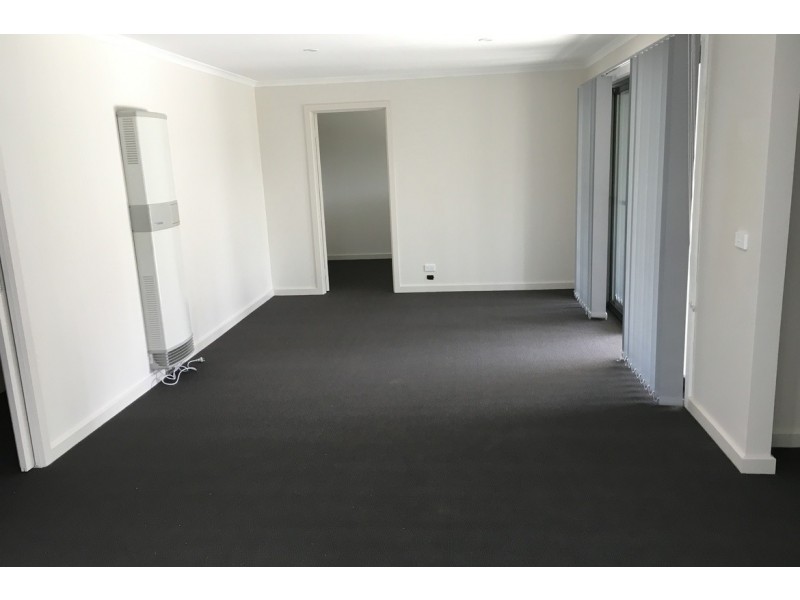 10 Brynwood Avenue, Drouin VIC 3818