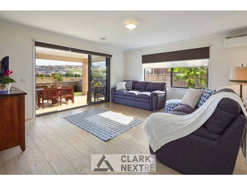 39 Empire Avenue, Drouin VIC 3818