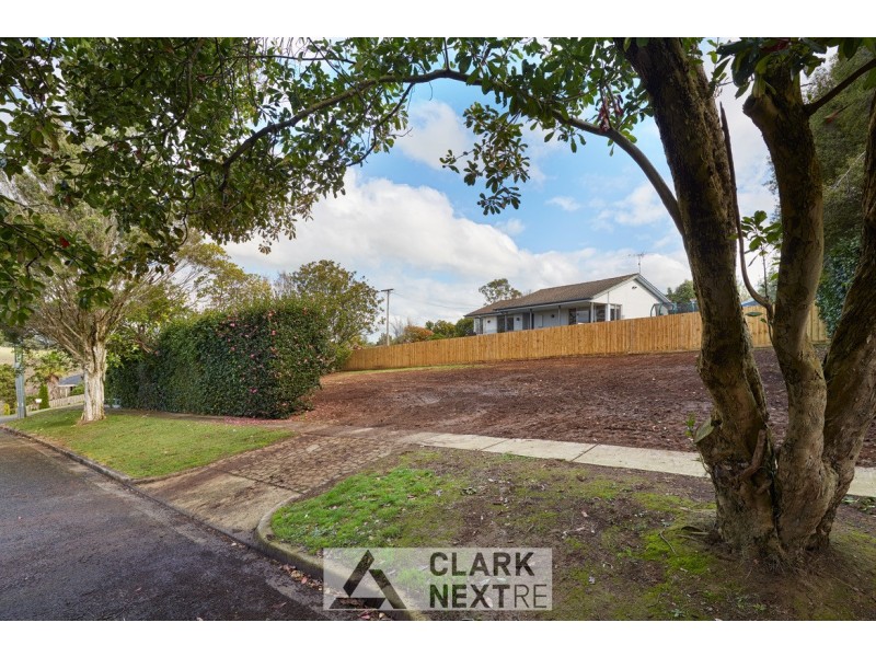 23 Monaghan Avenue, Drouin VIC 3818