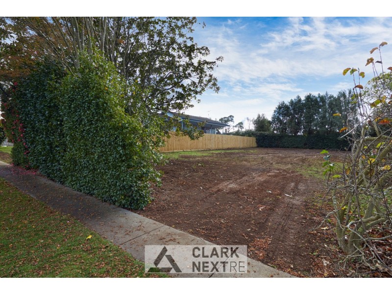 23 Monaghan Avenue, Drouin VIC 3818