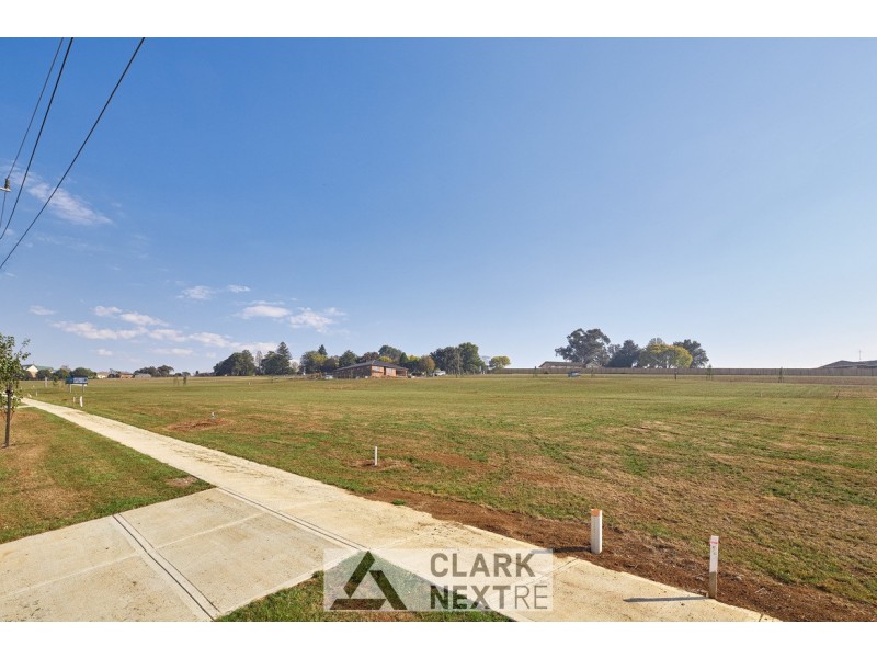 33 Stoddarts Road, Warragul VIC 3820