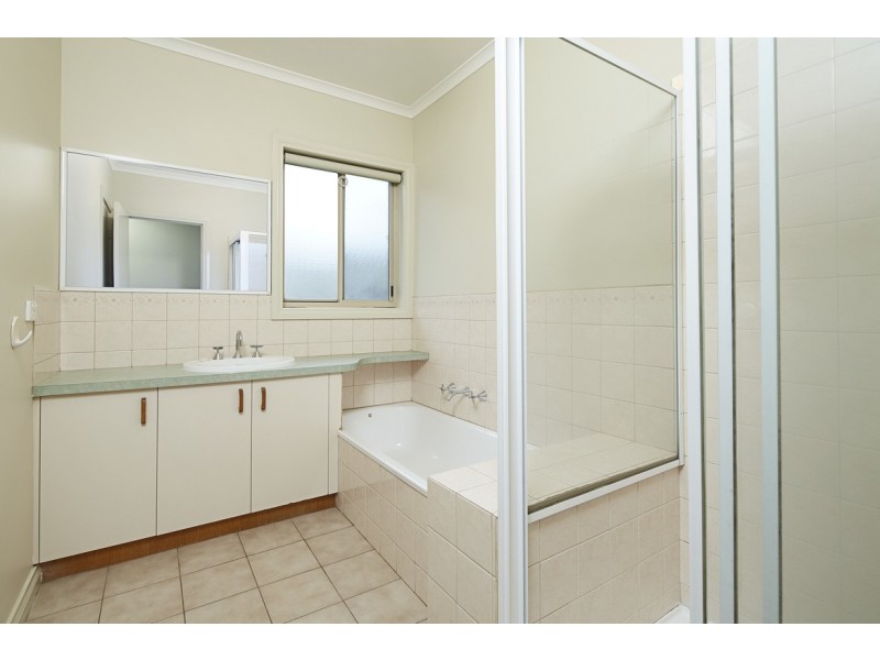 33 Margaret Street, Warragul VIC 3820