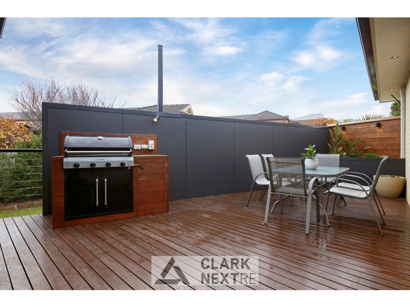 5 Cameron Court, Drouin VIC 3818