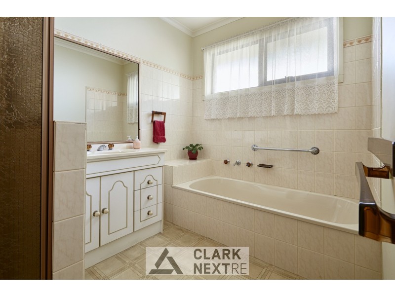2/97 Charles Street, Warragul VIC 3820