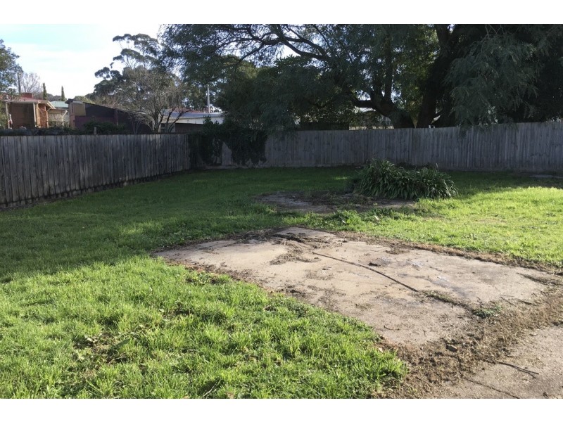 2 Ronalds Court, Drouin VIC 3818