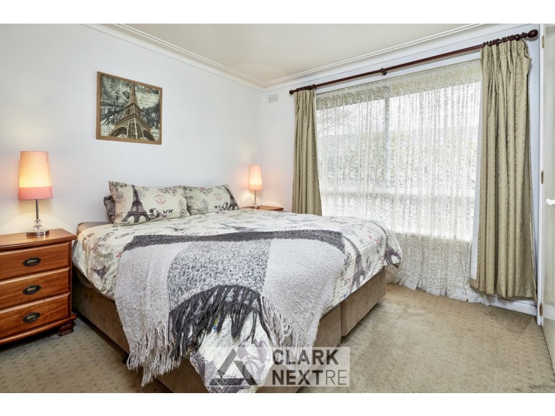 19 Sinclair Street, Warragul VIC 3820