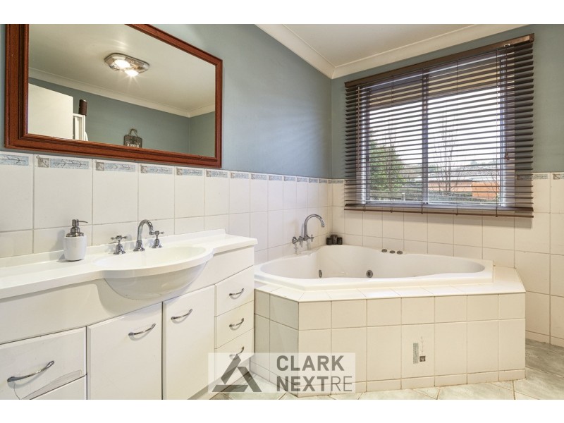 19 Sinclair Street, Warragul VIC 3820