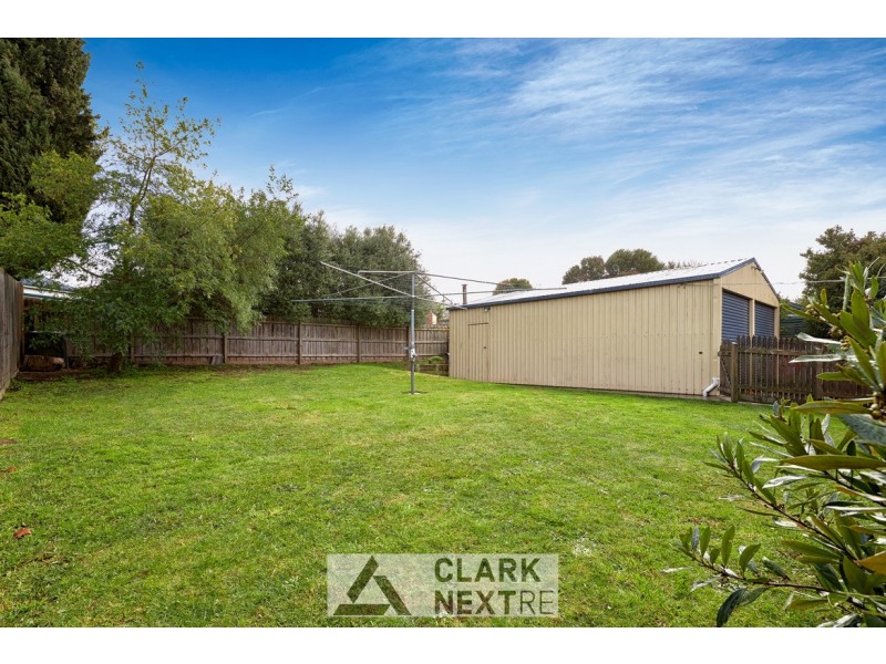 19 Sinclair Street, Warragul VIC 3820