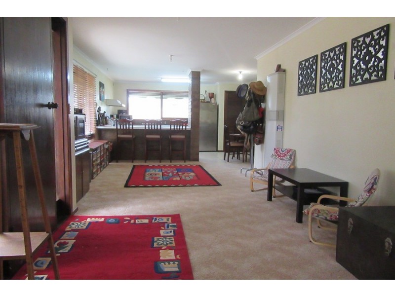 7 McCulloch Avenue, Warragul VIC 3820
