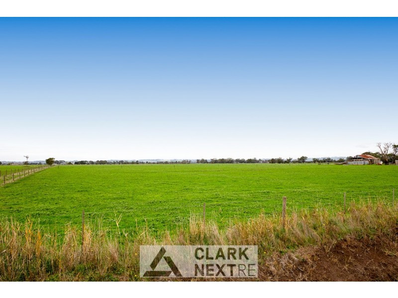 C A 138 Temby Road, Iona VIC 3815