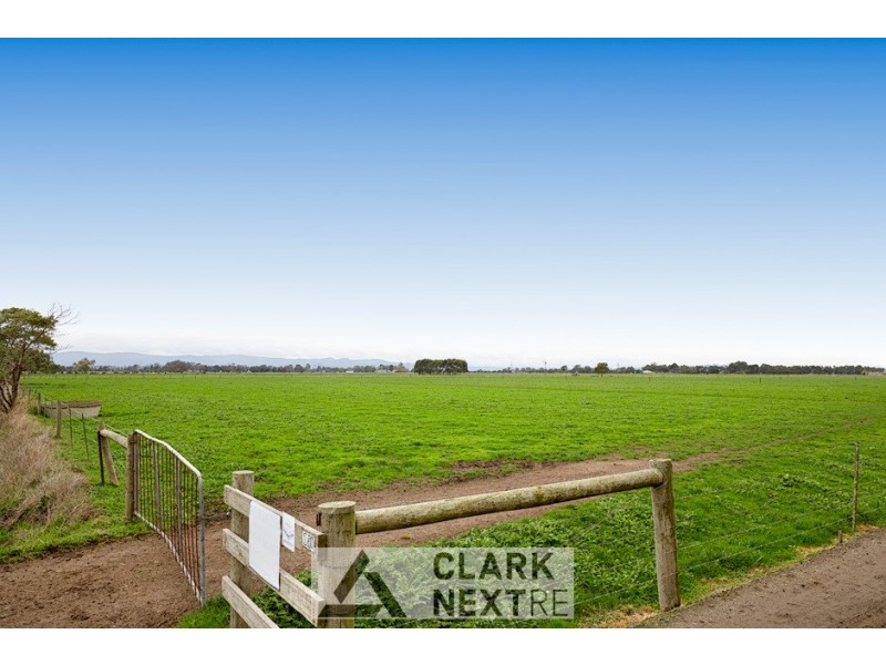 C A 138 Temby Road, Iona VIC 3815