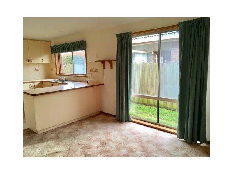 10 Melanie Drive, Warragul VIC 3820