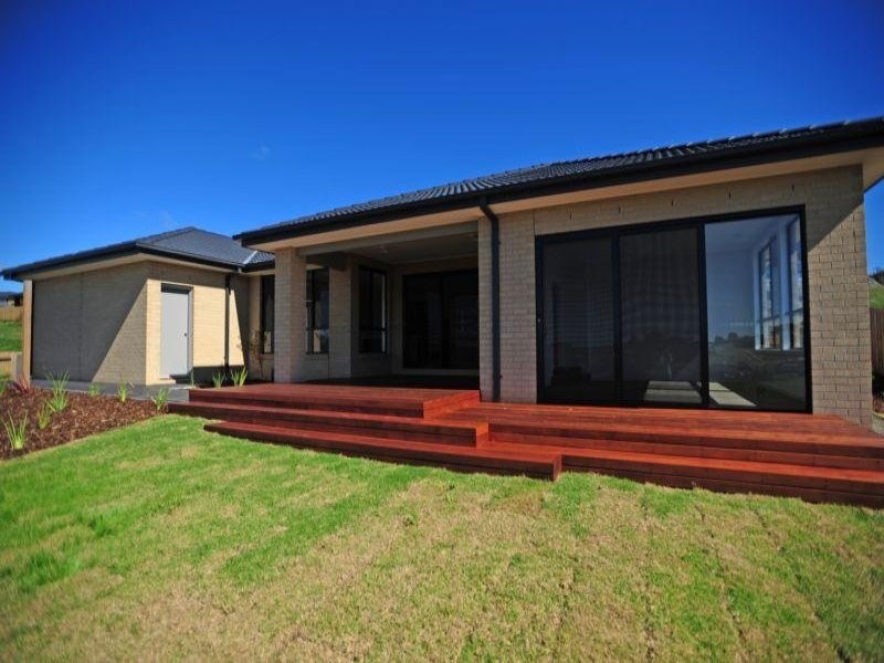 13 Paulan Court, Warragul VIC 3820