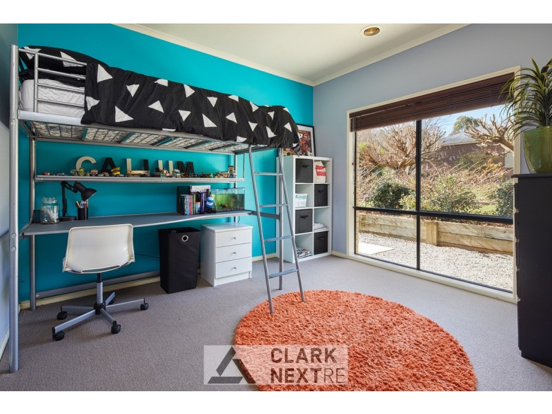 14 Hague Court, Drouin VIC 3818