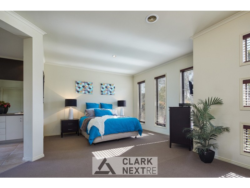 14 Hague Court, Drouin VIC 3818