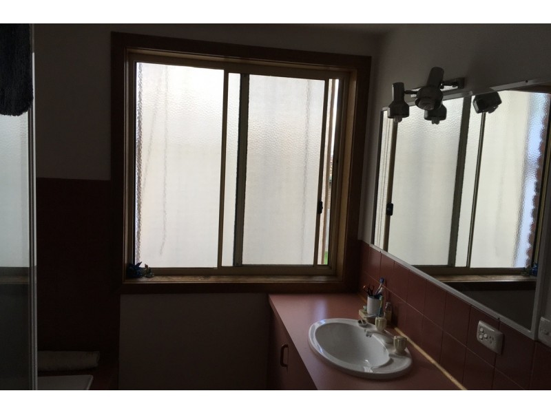 76 North Road, Warragul VIC 3820