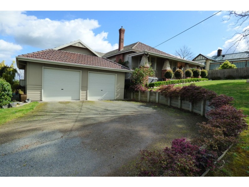 5 George Street, Bunyip VIC 3815