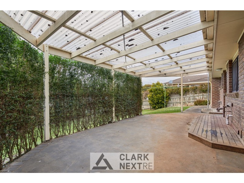 24 Waratah Drive, Warragul VIC 3820