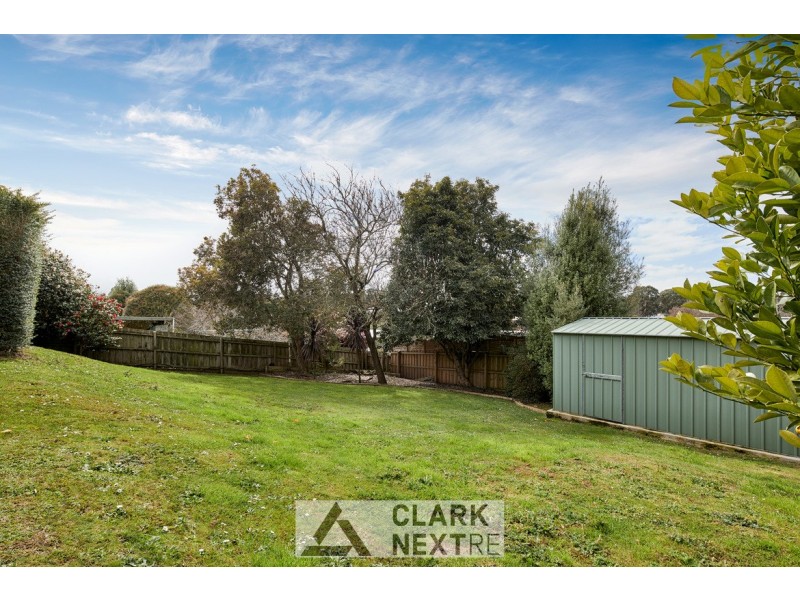 24 Waratah Drive, Warragul VIC 3820