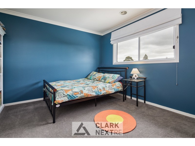 11 Fairchild Street, Drouin VIC 3818