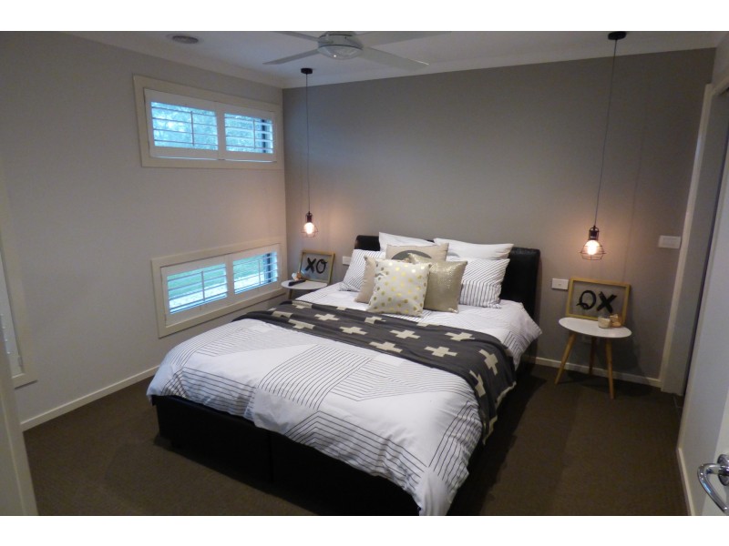 14 Harmon Drive, Drouin VIC 3818