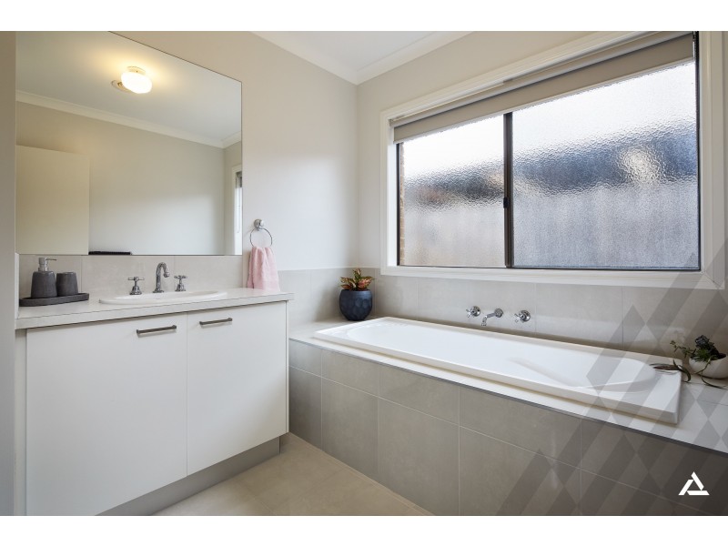 17 Woodlawn Boulevard, Yarragon VIC 3823