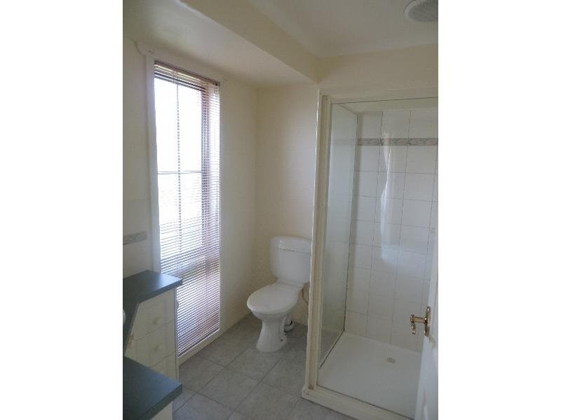 2/79 Victoria Street, Warragul VIC 3820