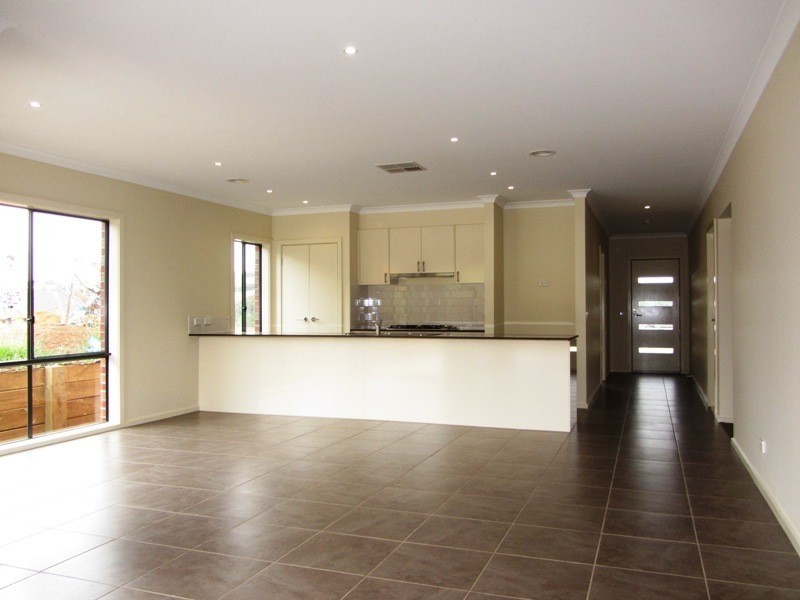 25 Armadale Drive, Warragul VIC 3820
