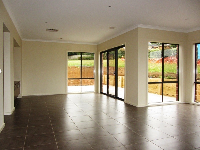 25 Armadale Drive, Warragul VIC 3820