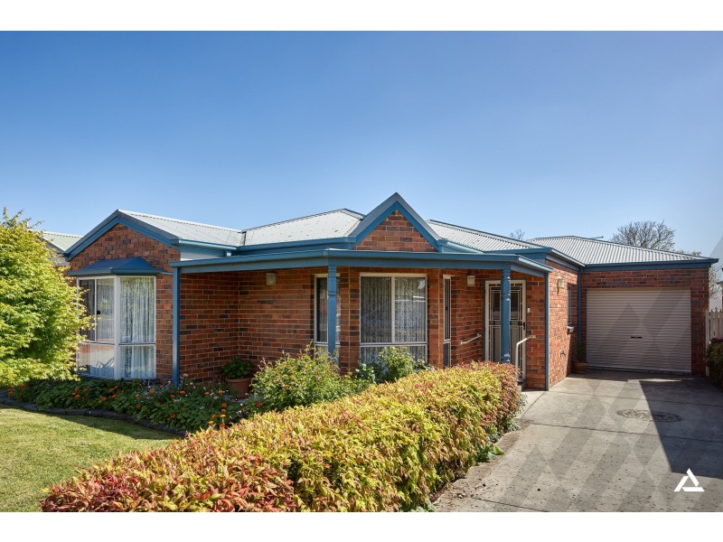 6 Rees Close, Drouin VIC 3818