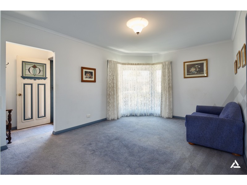 6 Rees Close, Drouin VIC 3818