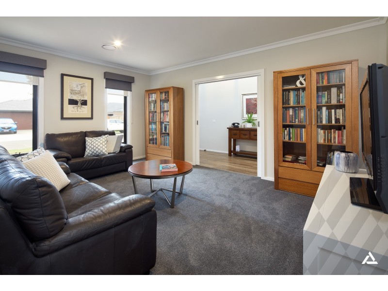 20 Chesterfield Avenue, Warragul VIC 3820