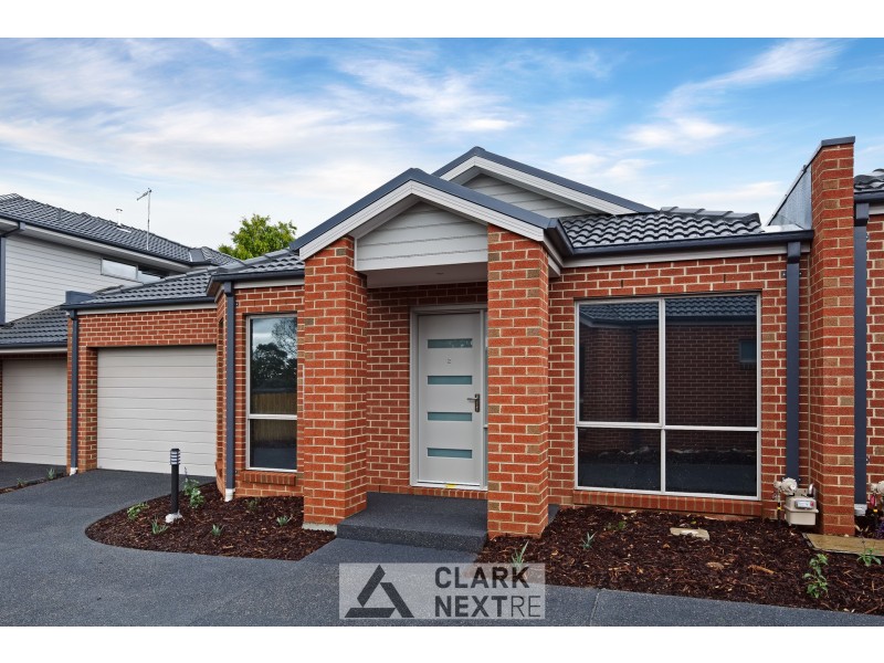 2/4 Hearn Street, Drouin VIC 3818
