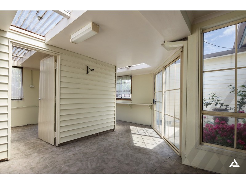 6 Pioneer Street, Warragul VIC 3820