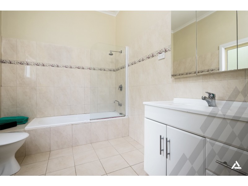 2 Penny Avenue, Warragul VIC 3820