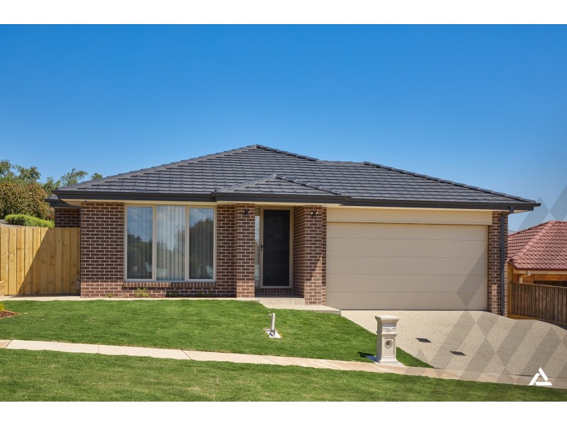 57 Cook Street, Drouin VIC 3818