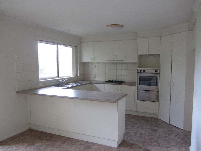 2/96 Burke Street, Warragul VIC 3820