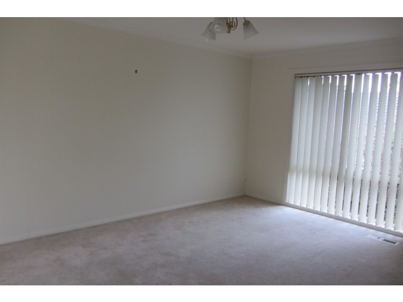 2/96 Burke Street, Warragul VIC 3820