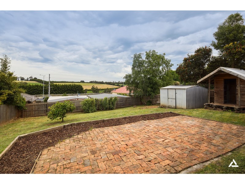 22 Paterson Street, Drouin East VIC 3818