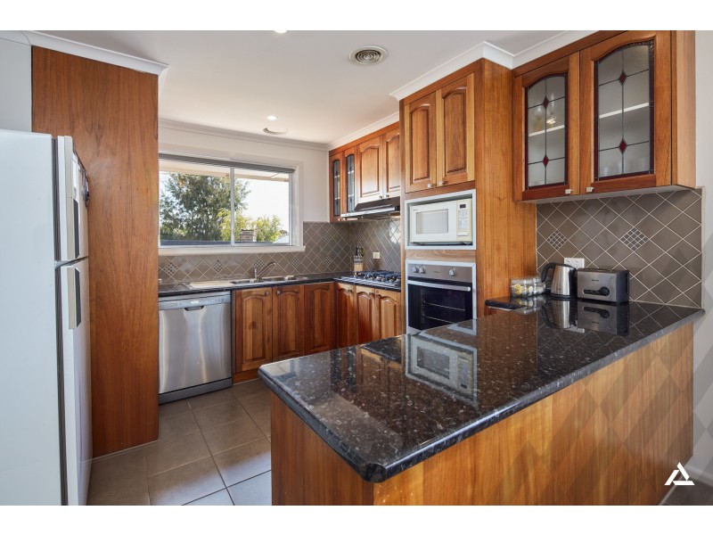 11 Edinburgh Street, Warragul VIC 3820