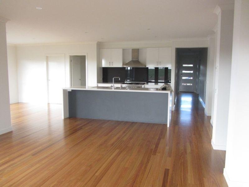 11 Paulan Court, Warragul VIC 3820