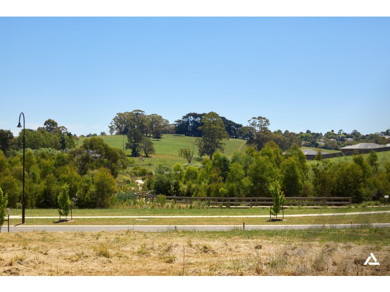 6 Emberwood Road, Warragul VIC 3820