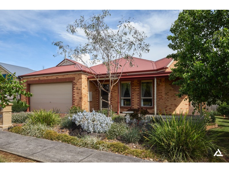 12 Munro Street, Warragul VIC 3820