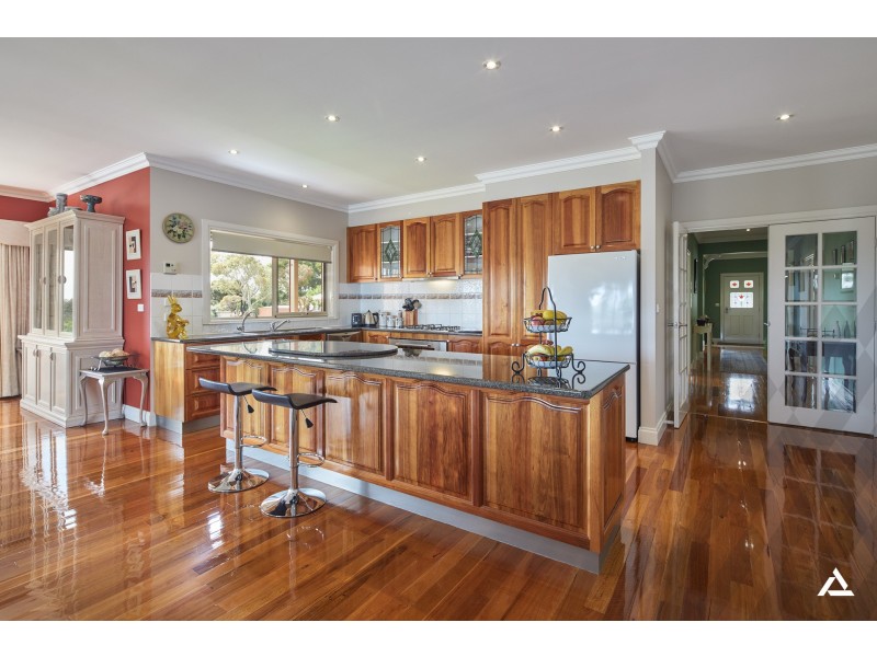 12 Munro Street, Warragul VIC 3820